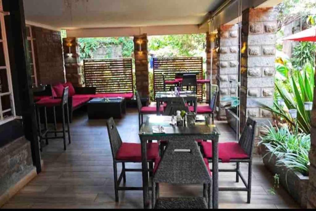 Gorgeous Well Equipped Modern In Loresho Appartamento *